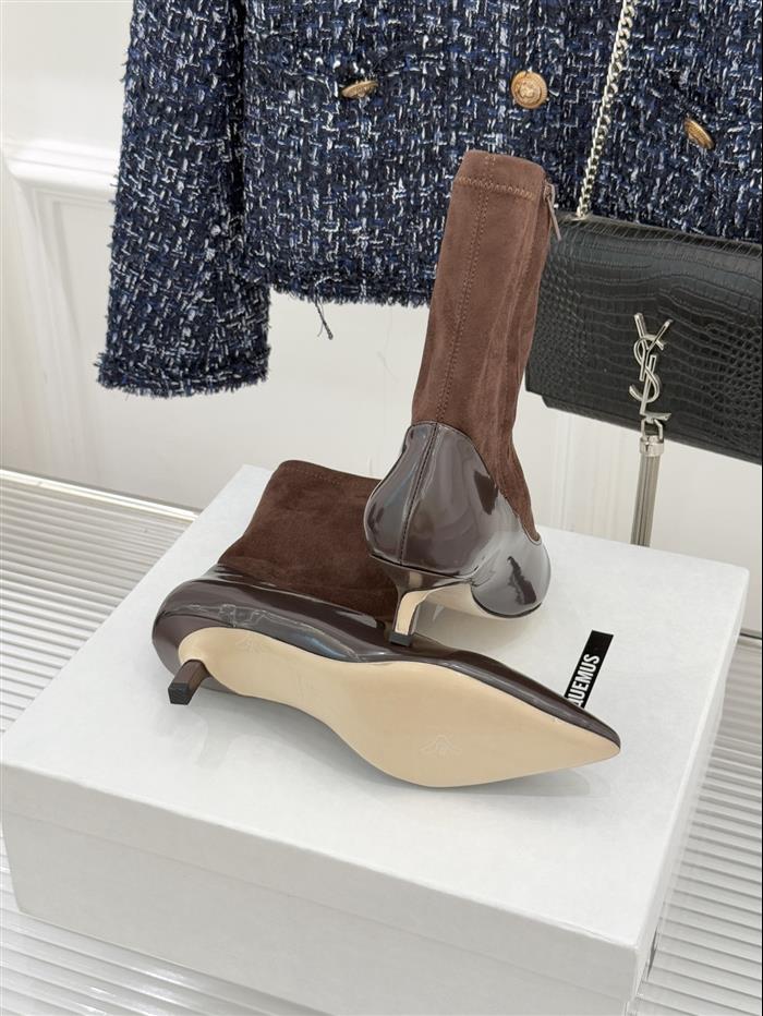 20251128174620778 370